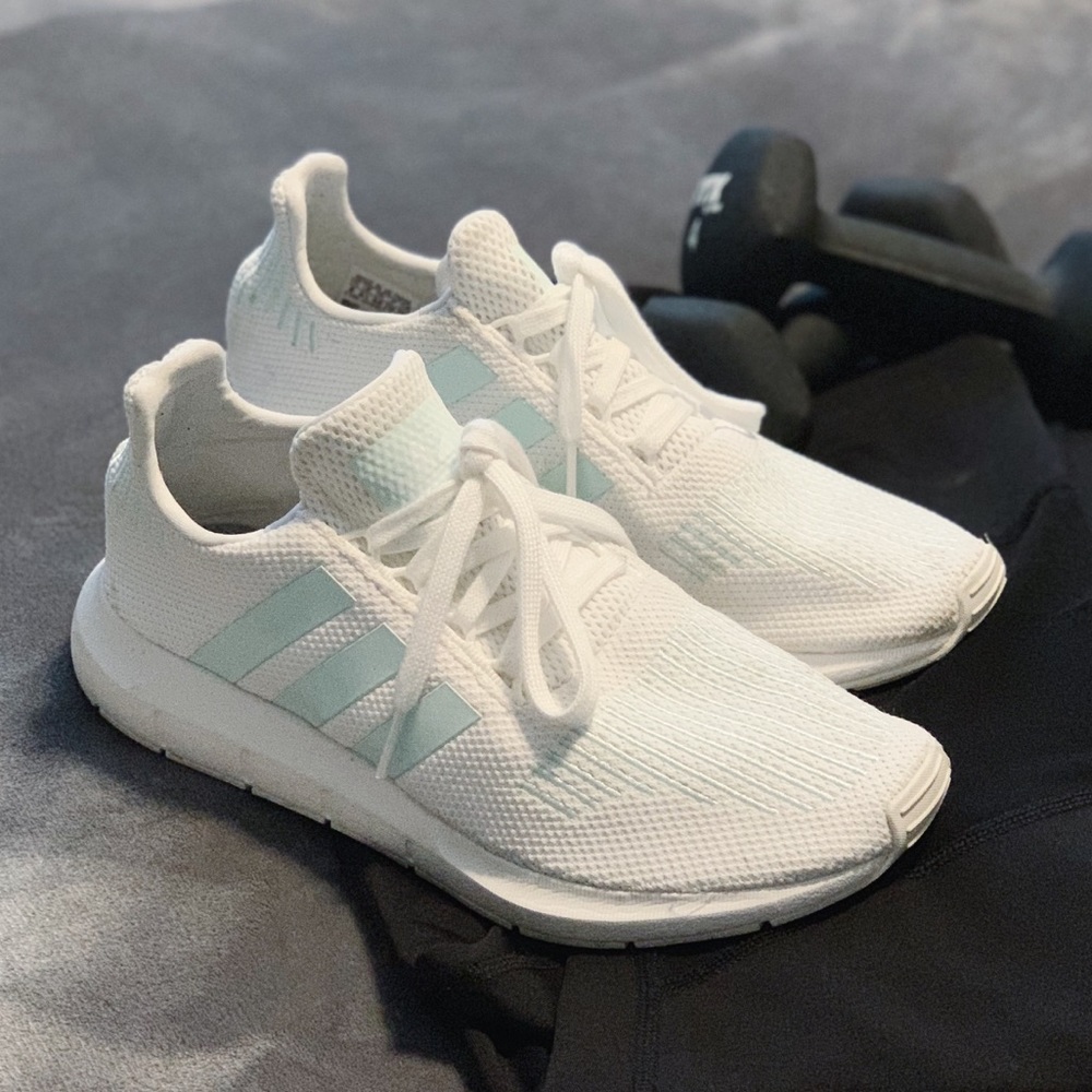 Adidas Women’s Swift Run Casual Shoe